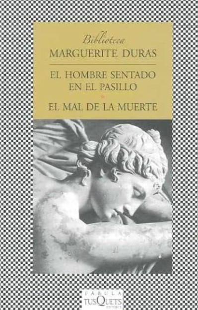 hombre_sentado_en_el_pasillo_tusquets.jpg